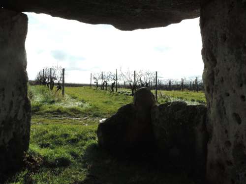 dolmen view